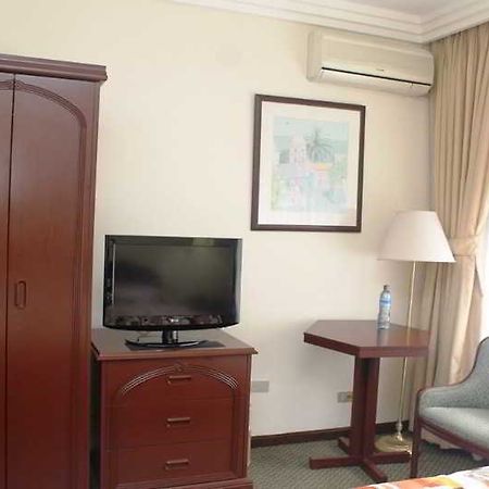 Siesta Hotel And Casino Antiguo Cuscatlán 외부 사진