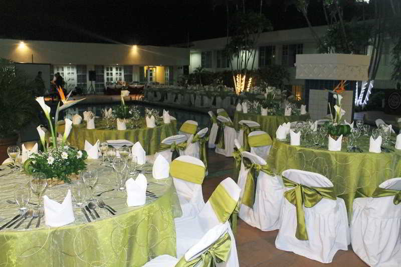 Siesta Hotel And Casino Antiguo Cuscatlán 외부 사진