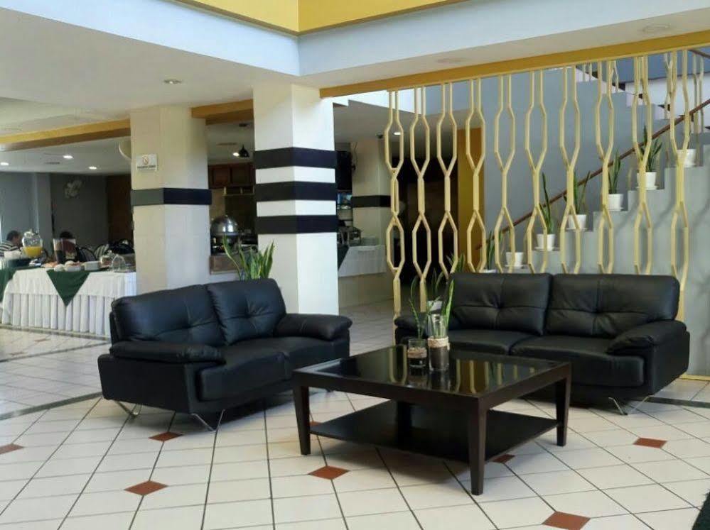 Siesta Hotel And Casino Antiguo Cuscatlán 외부 사진