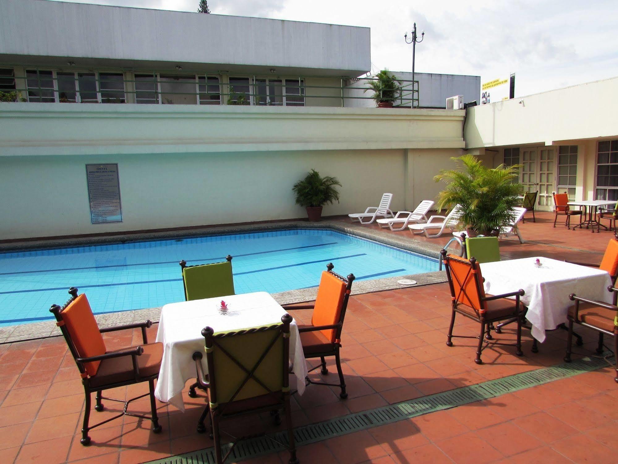 Siesta Hotel And Casino Antiguo Cuscatlán 외부 사진
