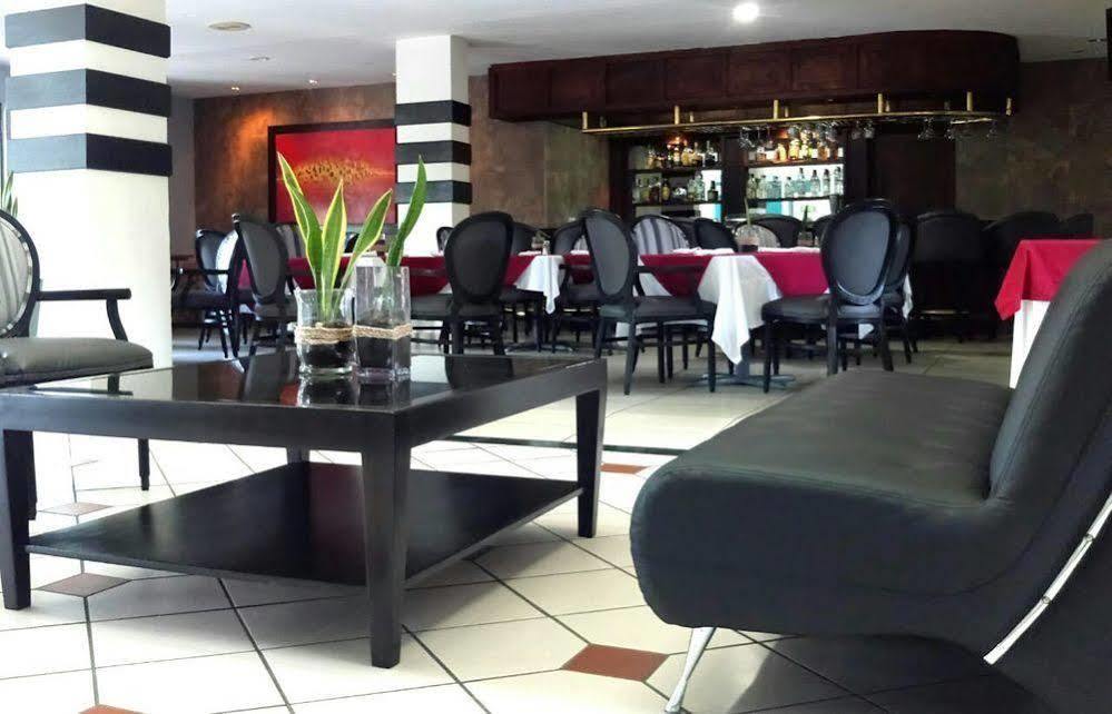 Siesta Hotel And Casino Antiguo Cuscatlán 외부 사진
