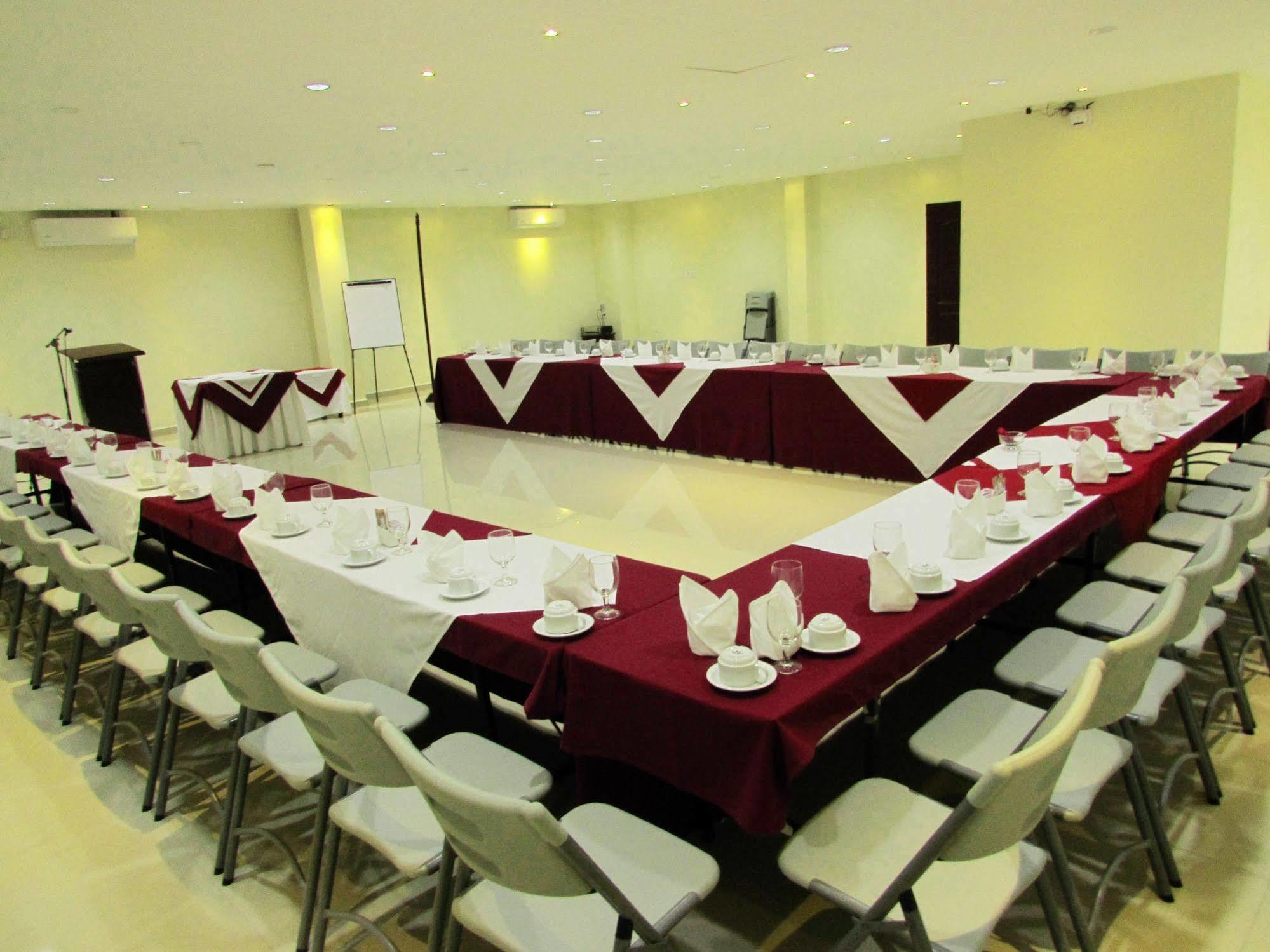 Siesta Hotel And Casino Antiguo Cuscatlán 외부 사진