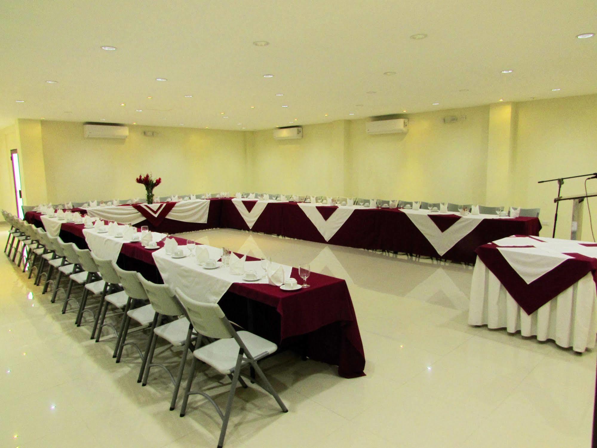 Siesta Hotel And Casino Antiguo Cuscatlán 외부 사진